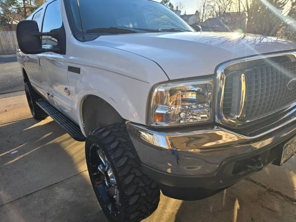 2000 Excursion V10 - ¡Bajas millas! ¡Excelente camión! - $17,900 (Aurora Buckley e Iliff)63619895643649121