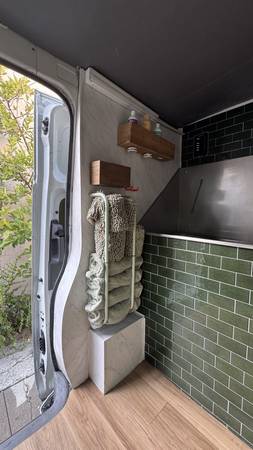 2016 Nissan NV 2500 HD - Photo 9