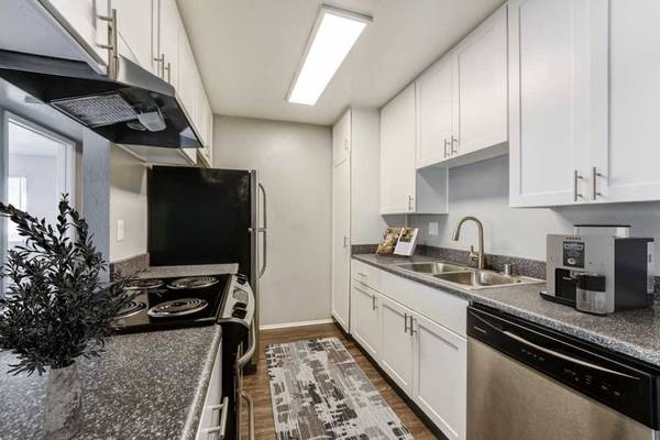 $2,843 / 2br - 900ft2 - 2B/2B, 2-Tone Paint, Professional Business Center (440 E H St, Chula Vista, CA)64037220186882122