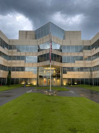 🏢 Prime Office Space for Lease - Poplar & Ridgeway - $800 (Memphis)62979523842177120
