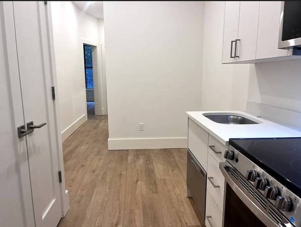 $2,300 / 1br - TEMPORARY SHORT TERM ONE BEDROOM FURNISHED OCTOBER THROUGH MAY (Upper West Side)64212268661377121