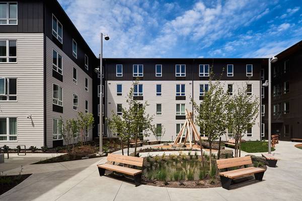 $1,139 / 1br - 487ft2 - Resident Services, Picnic Area, Courtyard (11560 SE Division St, Portland, OR)63820848895489121