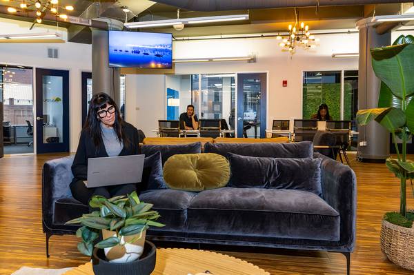$149 COWORKING SPACE - Available NOW in Pittsburgh! (Pittsburgh, PA)64013532867969121
