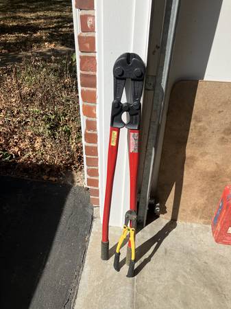 42" and 14" Bolt Cutters 1