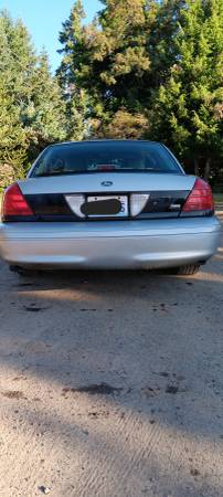 2011 Ford Crown Victoria - $6,000 (Olympia)63482887350913123