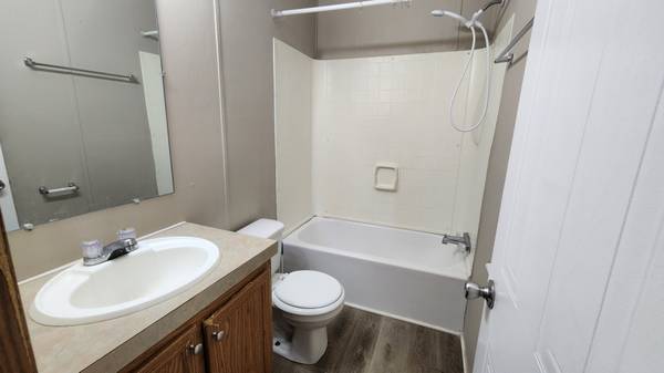$65,000 / 3br - 1456ft2 - ¡Quédese Sí a la Dirección!! (Green Spring Valley)64143924160131123