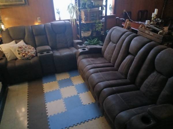 Couch set 1