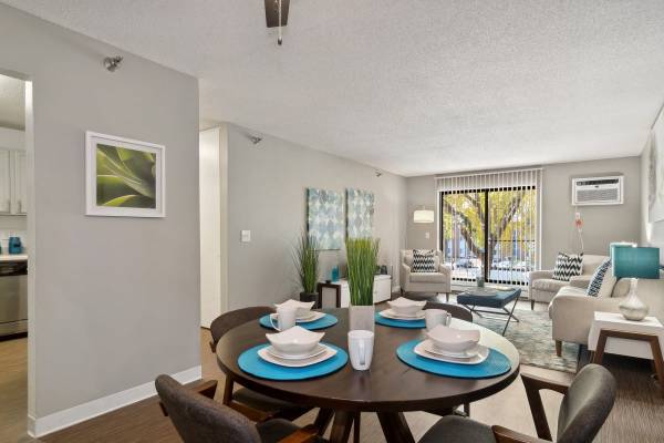 Private Balcony, Controlled Access, Large Closets 1