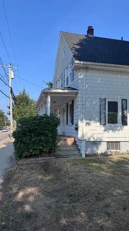 $1750.00 / 1br - 1400ft2 - Newly Renovated – 1-Bed/1-Bath Unit #2 (second floor) in Prime Attlebo64002827515905123