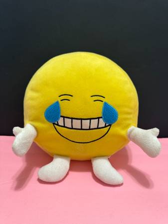 TALKING EMOJI.KINS 1