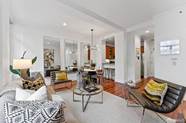 $3,410 / 1br - 664ft2 - enjoying views of the iconic Pacific Coast (Financial District)64000753654785122