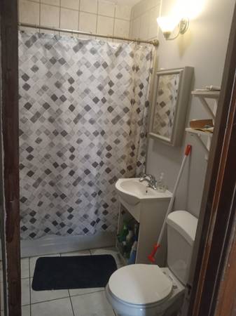$600 Buscando compañero de cuarto $600 (Chicago, vecindario Pilsen)64041811723905121