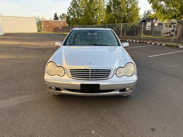 2001 Mercedes-Benz C-Class C320 - $2,999 (Tacoma)63474692253443121