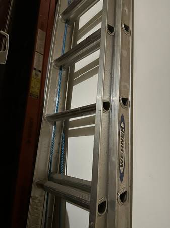 Werner 40 ft Aluminum extension ladder 1