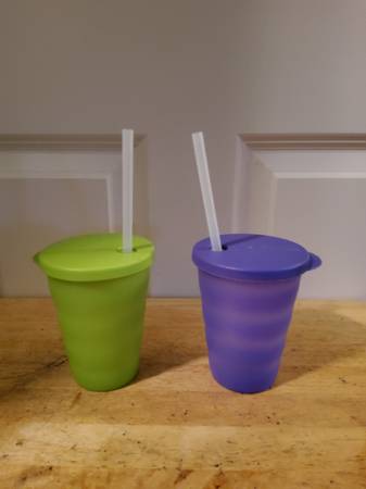 Tupperware Kids Straw Cups 1