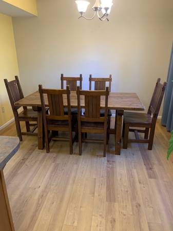 Pier 1 Dining Room Table and 6 Chairs 1