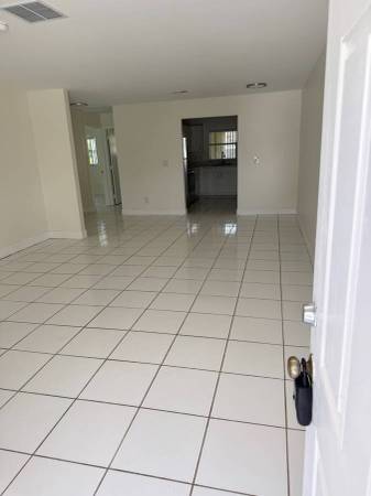2 Bed 2 Bath Remodeled Duplex 1