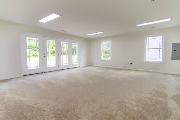 $329,900 / 3br - 2114ft2 - 1060 Jennys Creek Road63851968414211121