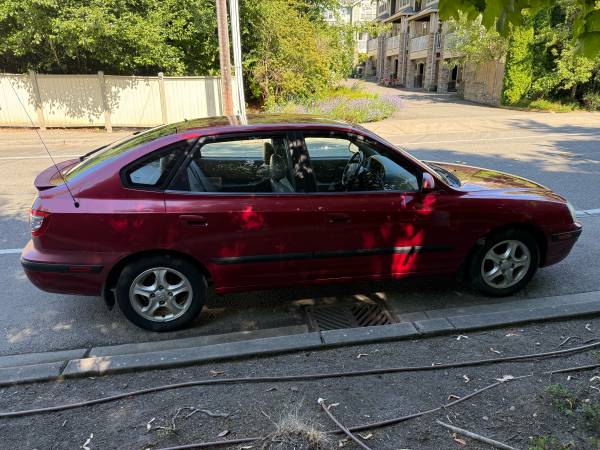 2004 Hyundai ELANTRA GT 125,000 miles one owner - $4,000 (Lynnwood)63624376850817122