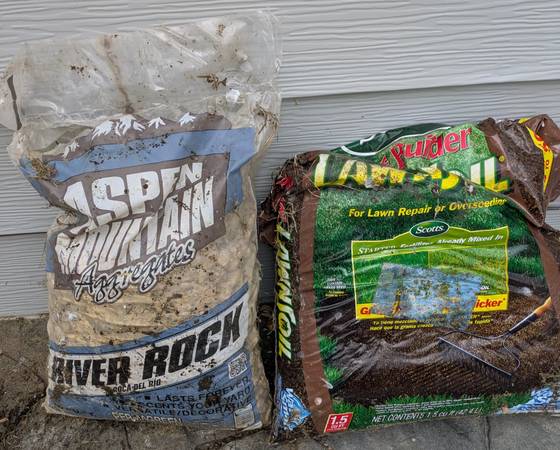 Soil and river rocks 1