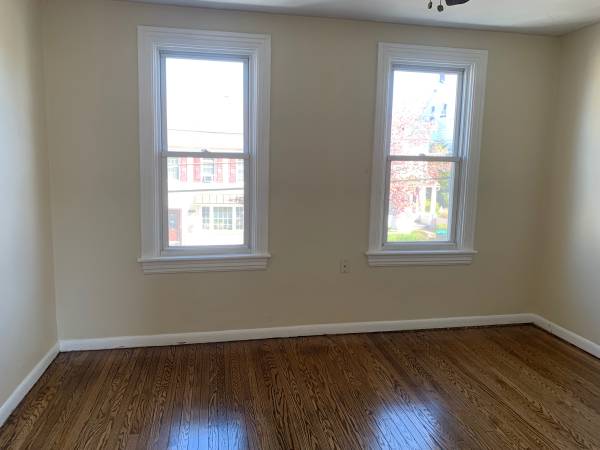 $1,795 / 2br - 1200ft2 - Fully renovated 2 bedroom a few blocks to Main St (Downtown Bethlehem)64010160958850121