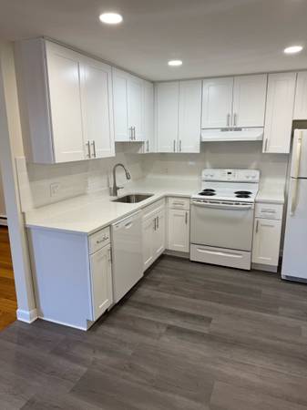$2,300 / 1br - 1 Bed 1 Bath for rent (Everett)63828337608833121