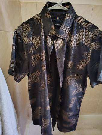 Men's XL shirt brand new 1