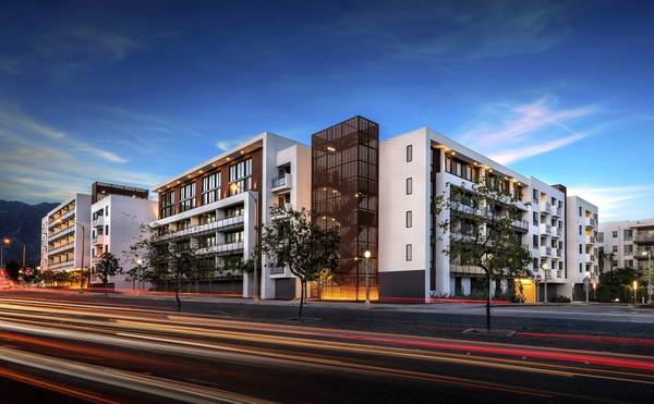 $2,695 / 1br - 646ft2 - Resort-inspired Pool, Walk-in Closets, In-unit Storage (3330 East Foothill Boulevard, Pasadena, CA)63857623392003122