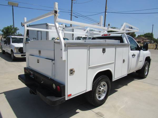 2014 CHEVROLET SILVERADO 2500HD UTILITY 4X4 STOCK#2614 - $16,995 (REPEAT AUTO SALES)63619497793923124