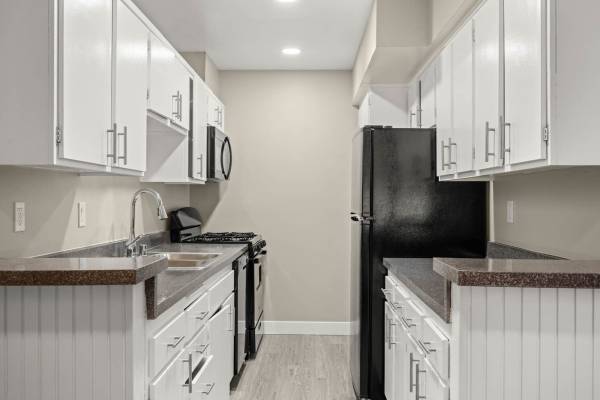 $1,955 / 2br - 1089ft2 - Two Bedroom Two Baths | Special: One Month Off (Gateway)63766925261057123