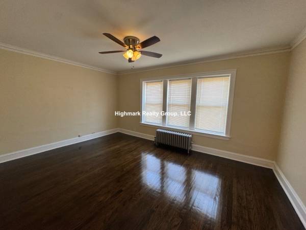 $1,400 / 1br - 🌇🛋️🪟Ático reformado de 1 dormitorio – Una belleza en Belmont Cragin🛋️🪟🌇 (Chicago)63781350774913122