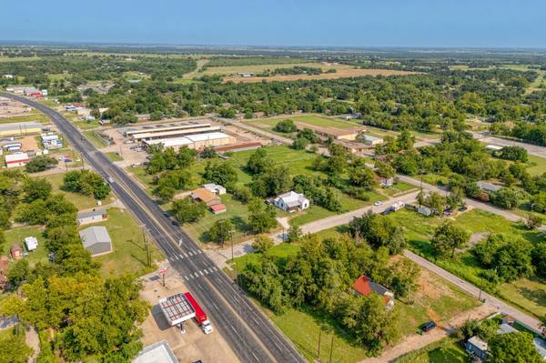 $25,000 / 11020ft2 - JUST LISTED! 0.253-acre corner lot, Cameron TX. Prime location! (Cameron)63843413934211123