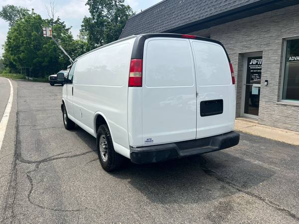 2010 CHEVROLET EXPRESS 2500 FURGÓN DE CARGA - $7,400 (TOWACO)63482602190337122