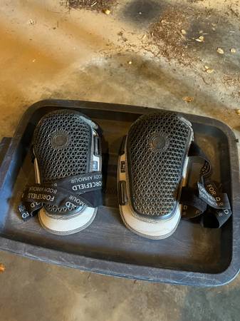 Forcefield Extreme Armor Knee Pads - Like New 1