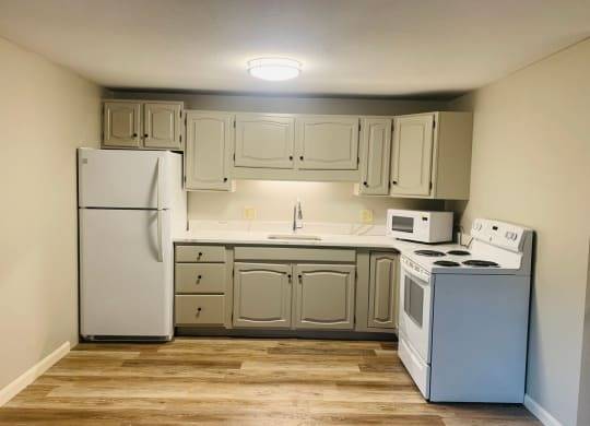 Large Closets, Cable Ready, On-Site Maintenance 1