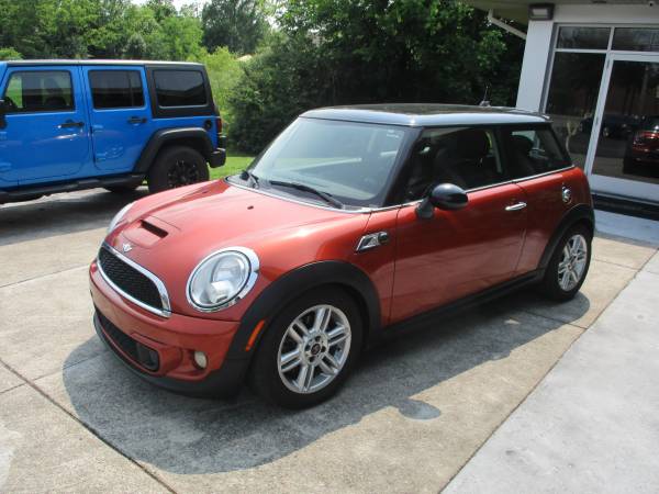2013 Mini Cooper S - $7,495 (franklin, tn - 615-790-1990)63470432565763122