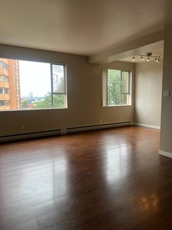 $1,850 / 2br - 856ft2 - ¿Buscas E S P A C I O Para Respirar? (Portland/Goose Hollow/SW Portland/PDX/Centro de PDX/OHSU)63842023364481122