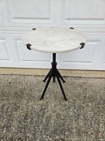 Noir Edith adjustable side table 1