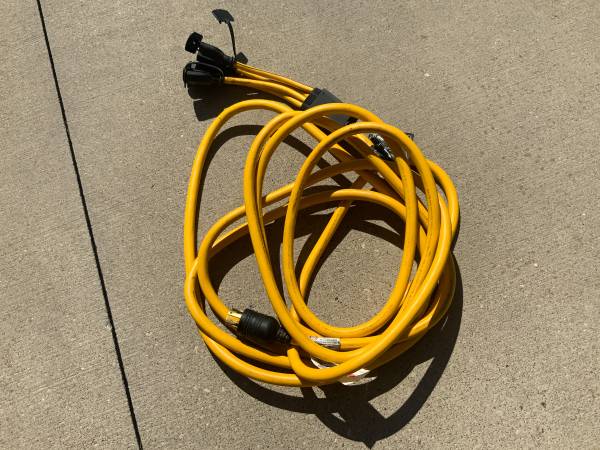 Briggs & Stratton Generator adapter cord set 1