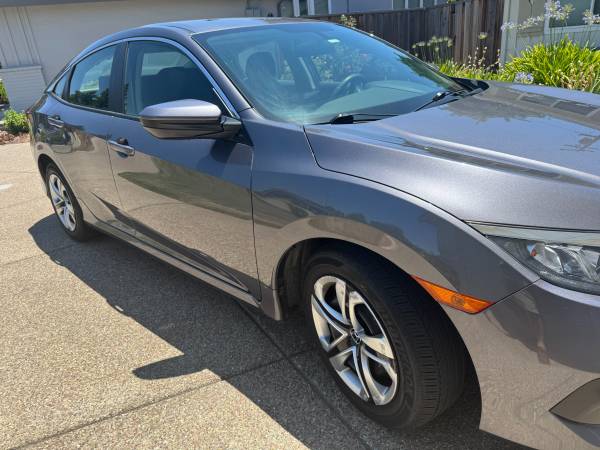 2019 Honda Civic LX, 27k miles! One Owner, like new! - $18,90063622780743171122