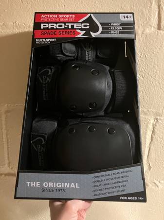 NEW ProTec Spade Series Junior Pad Set Knee Elbow Wrist Pads 1