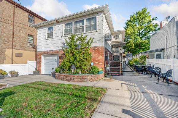 $3,450 / 3br - 1058ft2 - APARTMENT FOR RENT (Bronx)63945497360259120