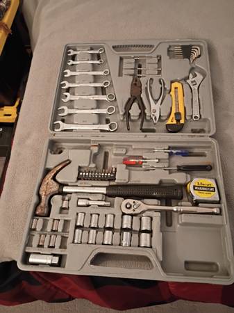 Folding tool kit 1
