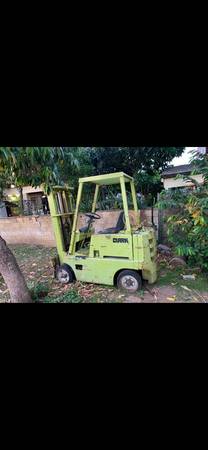 (2) Forklifts propane 1