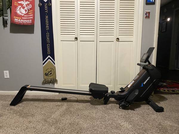 ROWING MACHINE 1
