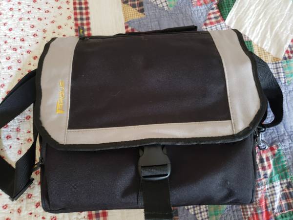 CityGear DVD Player Messenger Case 1