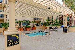 $2,449 / 1br - 590ft2 - Library, Massage and Sauna Rooms, Lobby (Beaudry & Temple)63998153545091123