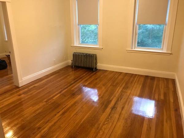 $2,645 / 2br - Neat Brighton 2 Bed For $2,645 AVAIL NOW NO FEE (Brighton)63863136126979122