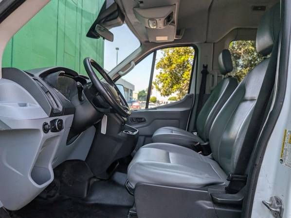 2018 Ford Transit-350 Long Medium - Photo 13