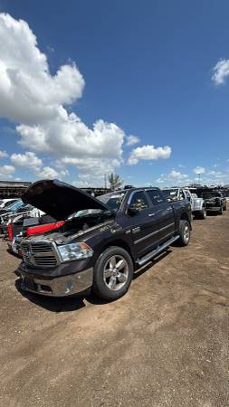 2016 DODGE RAM PART ONLY 1